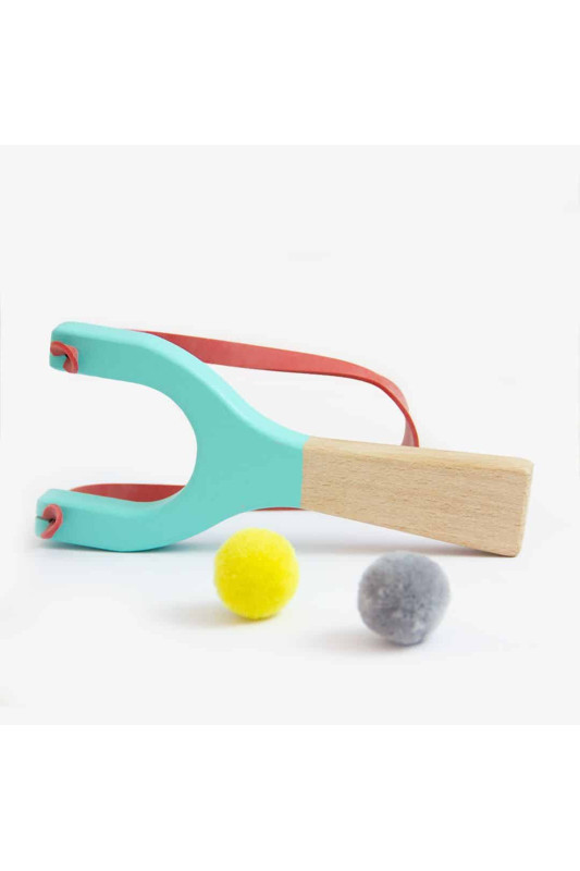 Lanza pompones de madera